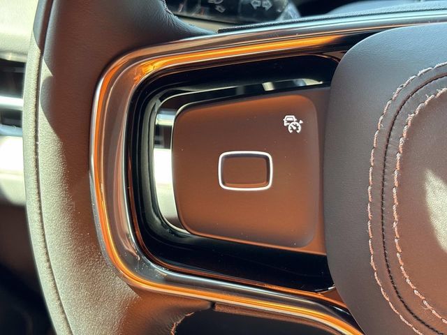 New 2027 Lincoln Navigator Reserve w/ Jet Appearance Package AWD/4WD image 26