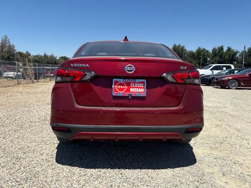 Used 2020 Nissan Versa SV FWD image 8