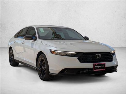 New 2025 Honda Accord SE image 7