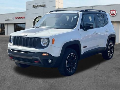 Used 2023 Jeep Renegade Trailhawk AWD/4WD image 3