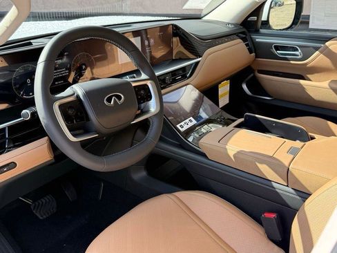 New 2026 INFINITI QX80 Luxe image 7