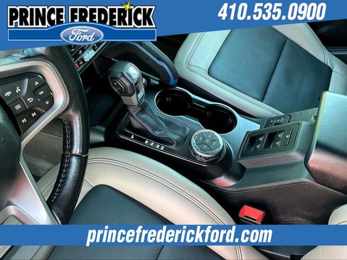 Used 2022 Ford Bronco Wildtrak image 16