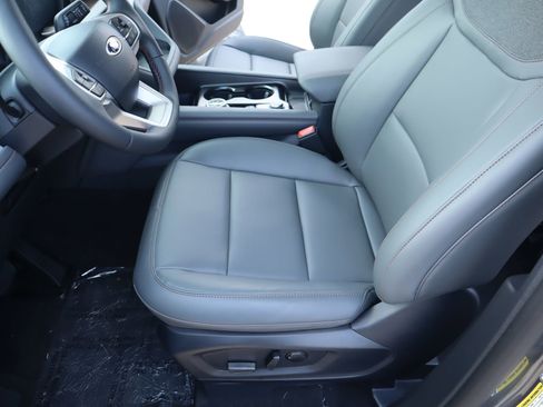 New 2026 Ford Explorer Active w/ Active Comfort Package RWD image 12