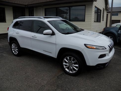 Used 2015 Jeep Cherokee Limited AWD/4WD image 3
