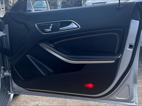 Used 2019 Mercedes-Benz CLA 250 image 25