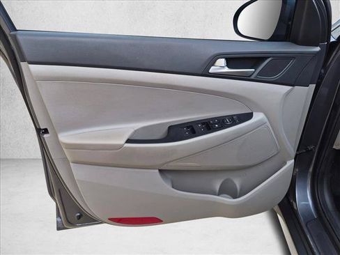 Used 2019 Hyundai Tucson SEL FWD image 11