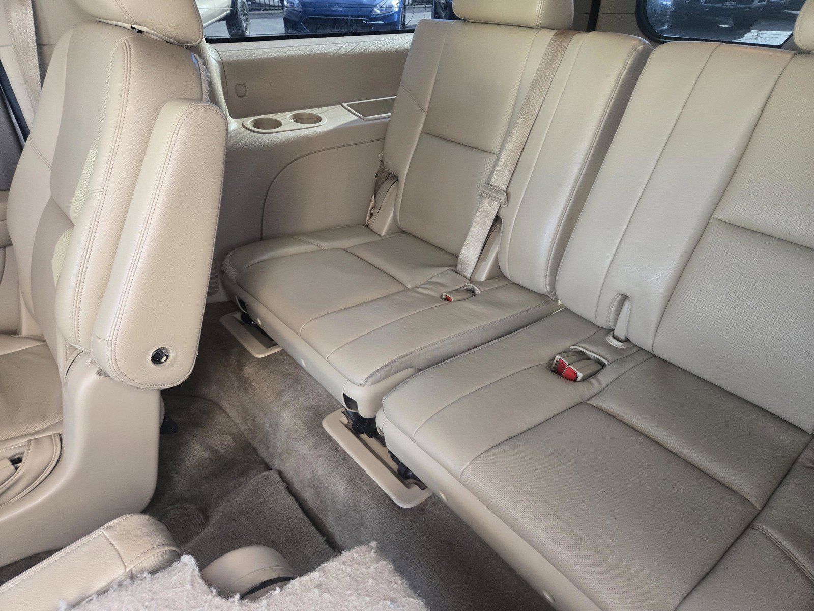 Used 2013 Chevrolet Suburban LTZ RWD image 6