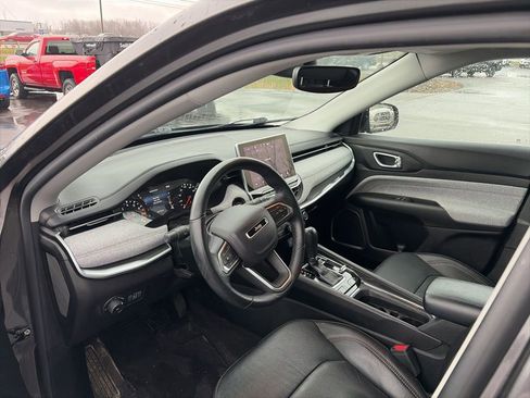 Used 2022 Jeep Compass Latitude image 5