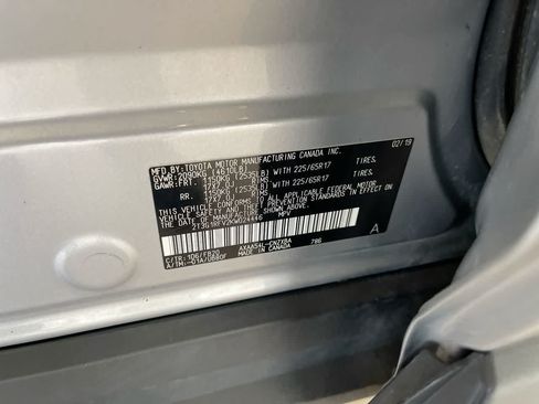 Used 2019 Toyota RAV4 LE w/ All Weather Liner Package AWD/4WD image 27