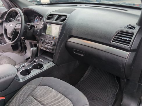 Used 2019 Ford Explorer XLT w/ Equipment Group 201A image 29