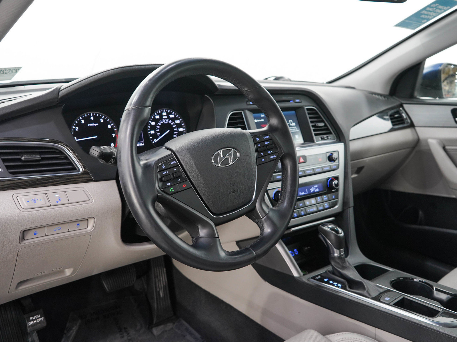 Used 2017 Hyundai Sonata Limited FWD image 23