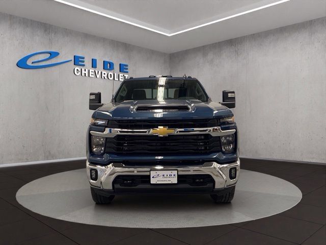 New 2026 Chevrolet Silverado 3500 LT w/ Safety Package AWD/4WD image 2