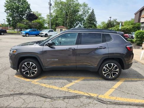 Used 2024 Jeep Compass Limited AWD/4WD image 6