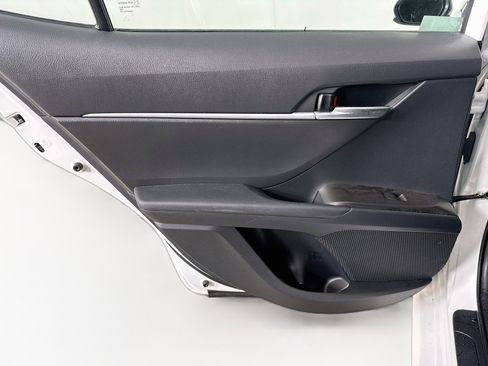 Used 2021 Toyota Camry LE FWD image 25