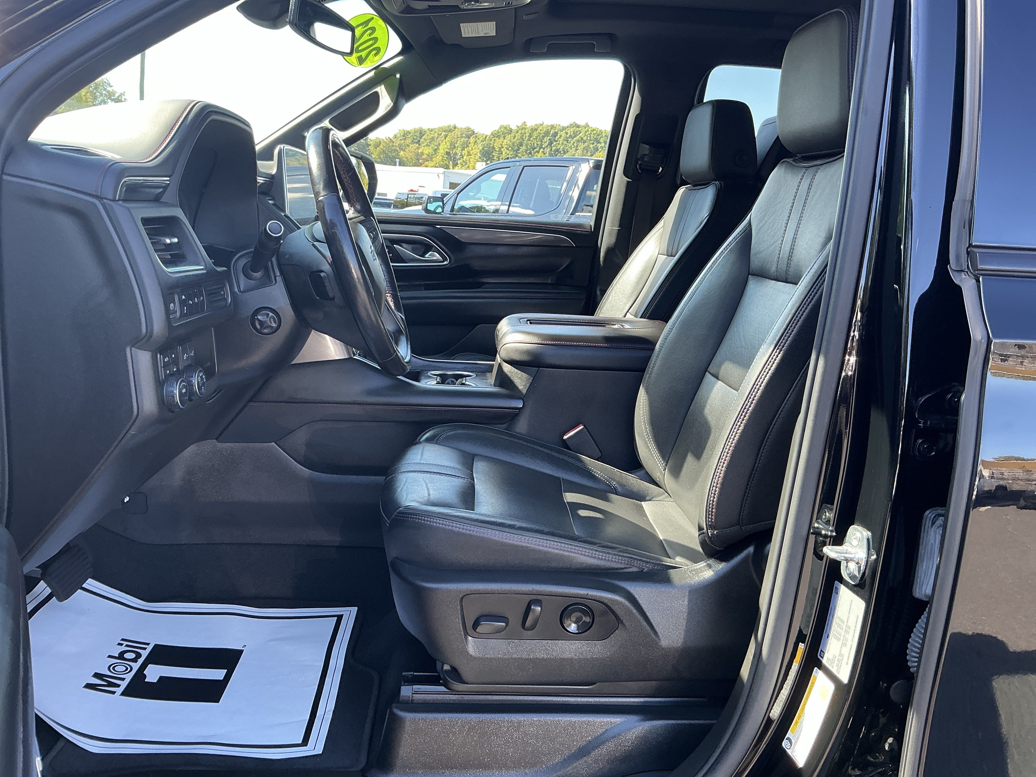 Used 2021 Chevrolet Tahoe RST w/ Luxury Package AWD/4WD image 15