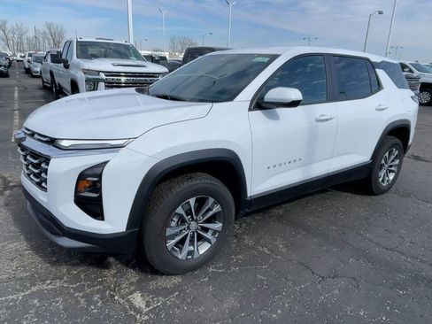 New 2026 Chevrolet Equinox LT w/ LPO, Floor Liner Package image 6