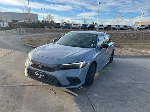 Used 2022 Honda Civic Sport image 3