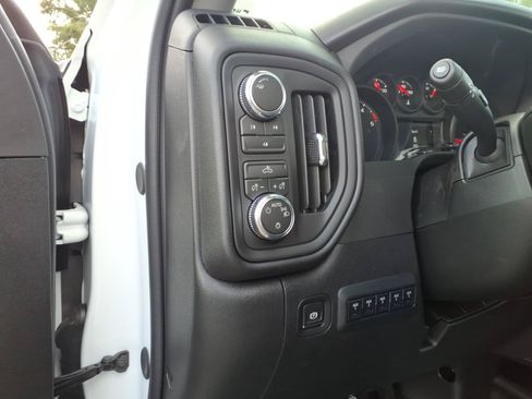New 2026 GMC Sierra 2500 Pro AWD/4WD image 10