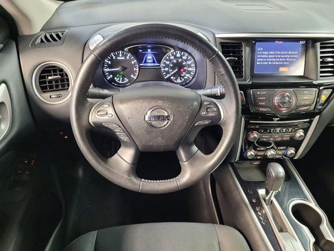 Used 2020 Nissan Pathfinder SV FWD image 22
