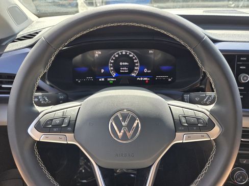 Used 2023 Volkswagen Taos SE FWD image 26