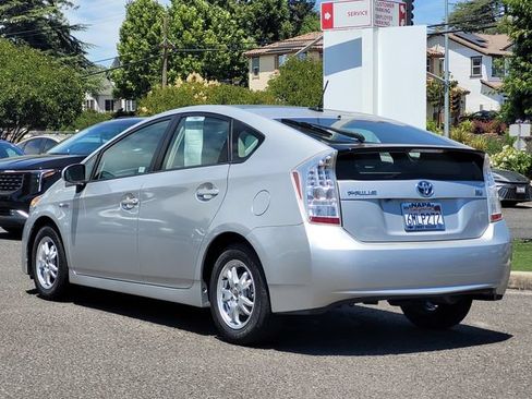 Used 2010 Toyota Prius Five FWD image 8