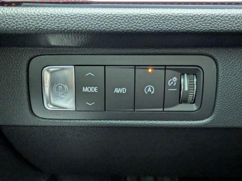 New 2026 Chevrolet Traverse Z71 w/ Driver Confidence Package AWD/4WD image 18