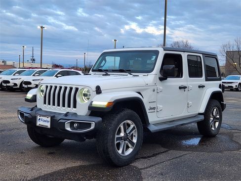 Used 2018 Jeep Wrangler Unlimited Sahara w/ LED Lighting Group image 2