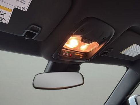 Used 2023 Chevrolet TrailBlazer ACTIV w/ Convenience Package image 28