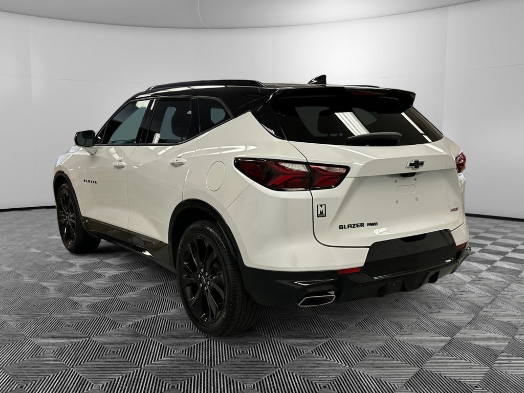 Used 2022 Chevrolet Blazer RS w/ Enhanced Convenience Package AWD/4WD image 3