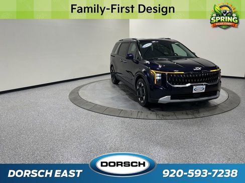 New 2026 Kia Carnival EX image 3