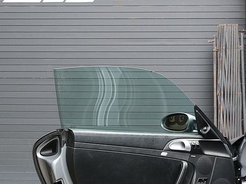 Used 2005 Porsche 911 Carrera S RWD image 19