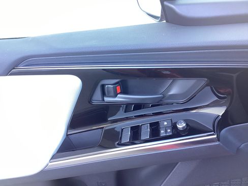 Certified 2023 Toyota bZ4X Limited w/ Weather Package image 30