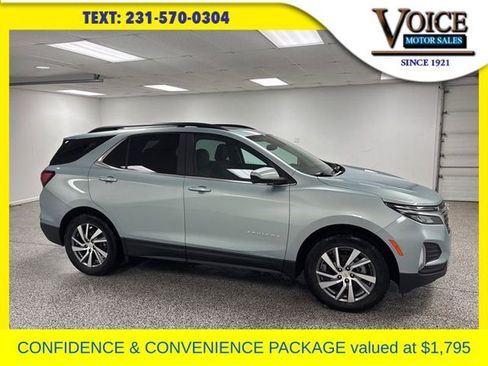 Used 2022 Chevrolet Equinox LT image 1