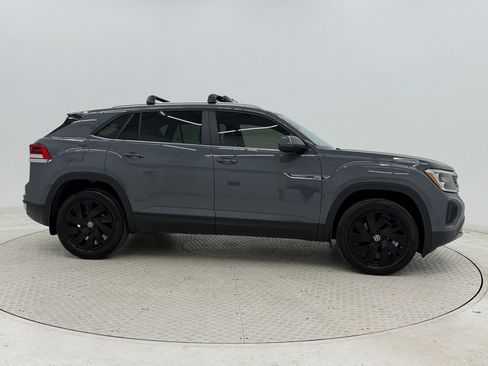 Used 2024 Volkswagen Atlas Cross Sport SE image 8