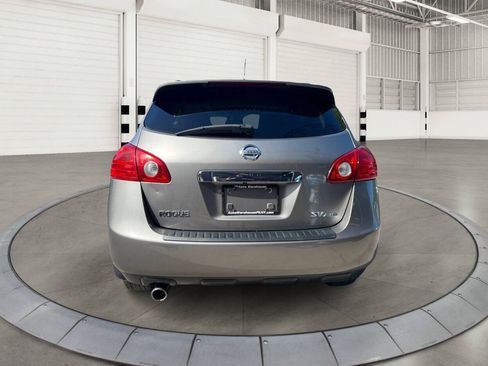 Used 2013 Nissan Rogue SV AWD/4WD image 4