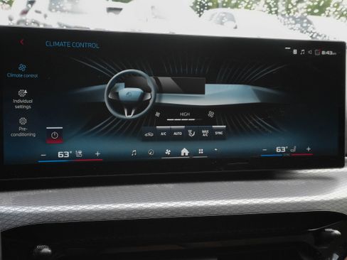 Certified 2025 BMW 440i xDrive w/ Premium Package AWD/4WD image 21