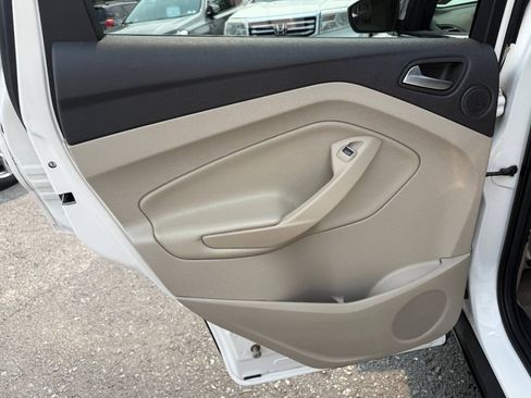 Used 2014 Ford Escape SE w/ Equipment Group 201A AWD/4WD image 28