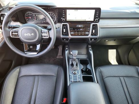 Certified 2023 Kia Sorento S w/ Panoramic Sunroof Package AWD/4WD image 10