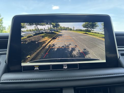 Used 2021 Chevrolet Tahoe Z71 AWD/4WD image 14