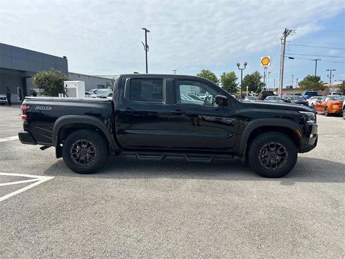 Used 2023 Nissan Frontier PRO-4X w/ Pro-4X Premium Package image 3