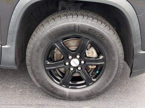 Used 2020 GMC Acadia AT4 w/ Driver Alert Package II AWD/4WD image 27