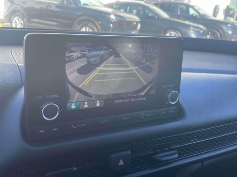 Certified 2024 Honda HR-V LX image 28