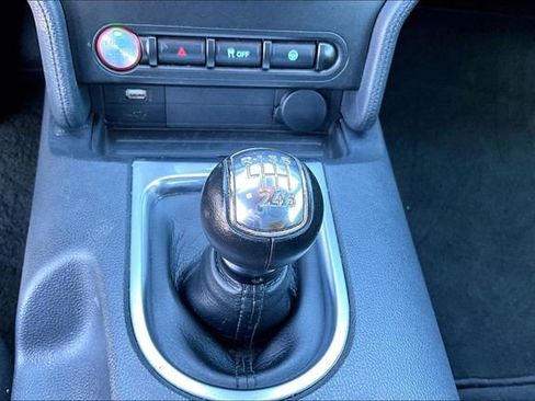 Used 2022 Ford Mustang GT RWD image 24