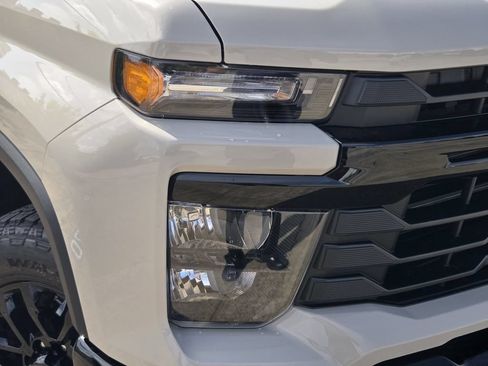 New 2026 Chevrolet Silverado 2500 Custom w/ Custom Value Package AWD/4WD image 10