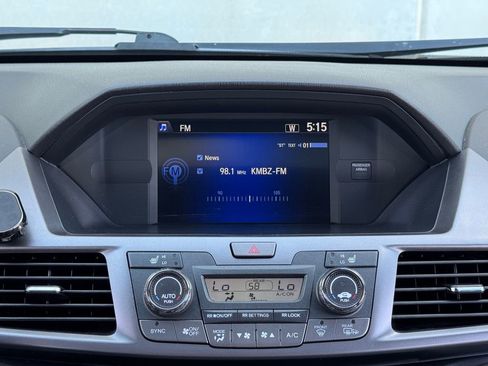 Used 2014 Honda Odyssey EX-L image 19