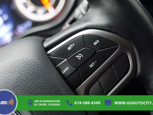 Used 2019 Jeep Cherokee Limited AWD/4WD image 21