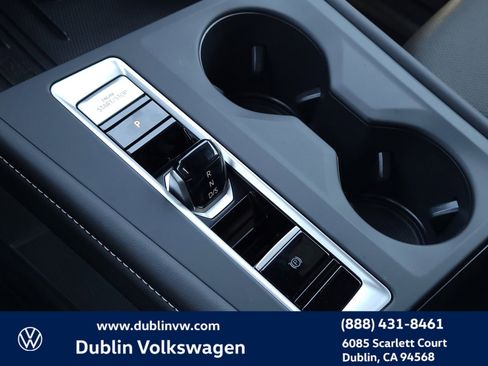 New 2025 Volkswagen Atlas Cross Sport SE image 15