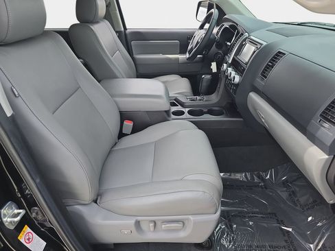 Used 2019 Toyota Sequoia SR5 w/ Premium Package RWD image 12
