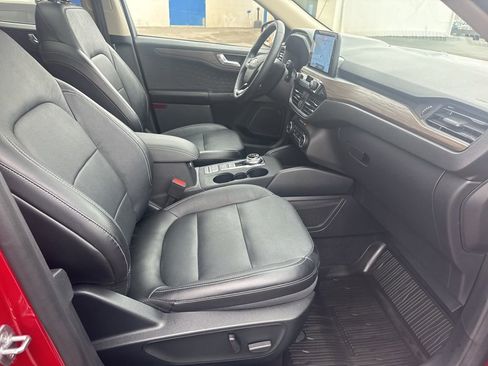 Used 2020 Ford Escape Titanium w/ Titanium Premium Package 2.0 FWD image 44