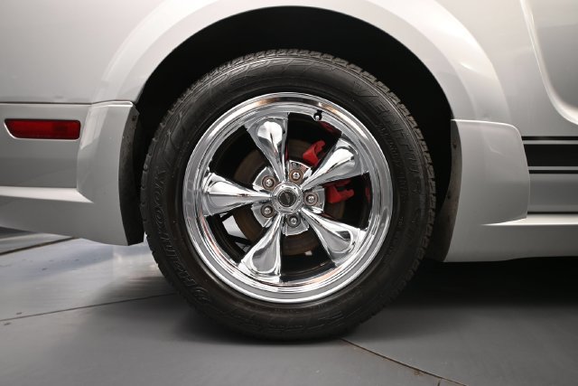 Used 2006 Ford Mustang GT Premium RWD image 10